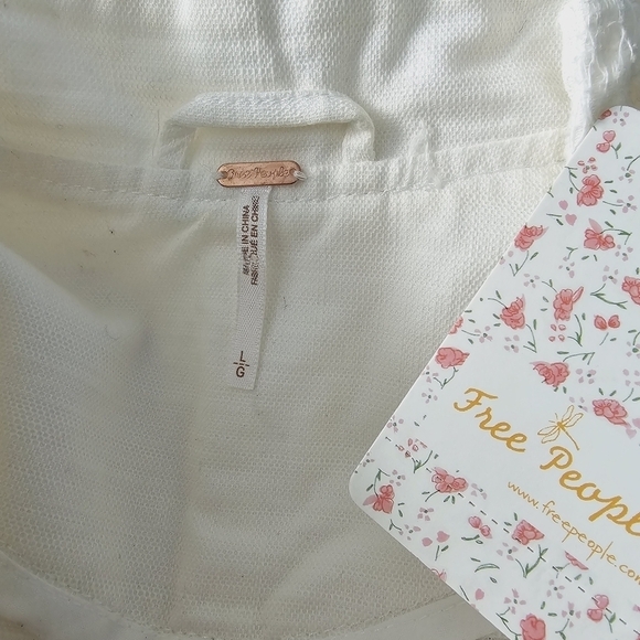 NEW FREE PEOPLE White Cotton Distressed Denim Tennis Jacket - Picture 3 of 6